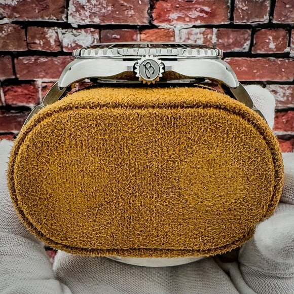 Breitling Superocean Turquoise Dial - 44mm – A17376 – FULL SET – MSRP $5450 - Picture 9 of 16